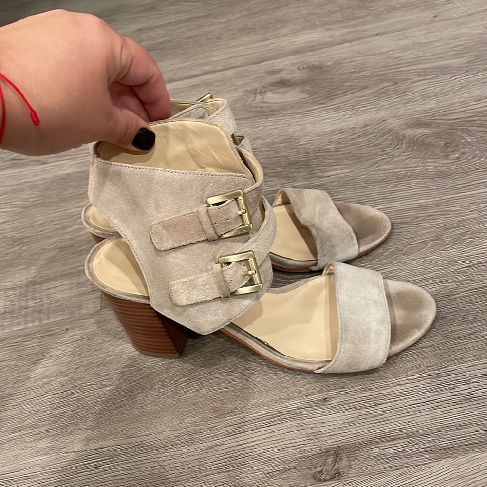 Nine West small block heel grey suede heels Size 8.5